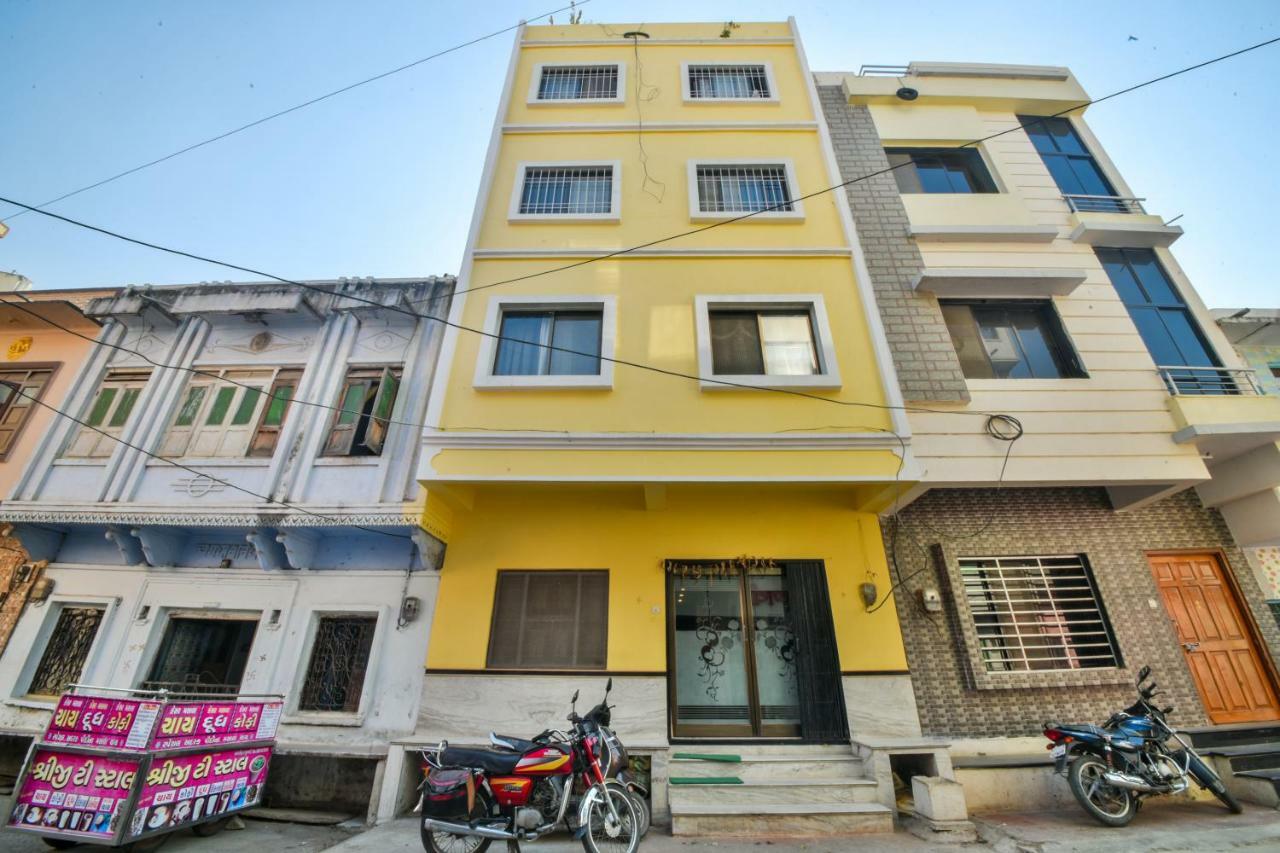 Nāthdwāra Hotel Vinayaka المظهر الخارجي الصورة